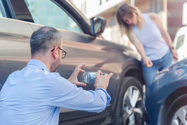 Professional Sr22 Insurance technician working in Camdenton, MO